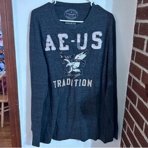 American Eagle Outfitters Size XLT Charcoal Athletic Fit Tee